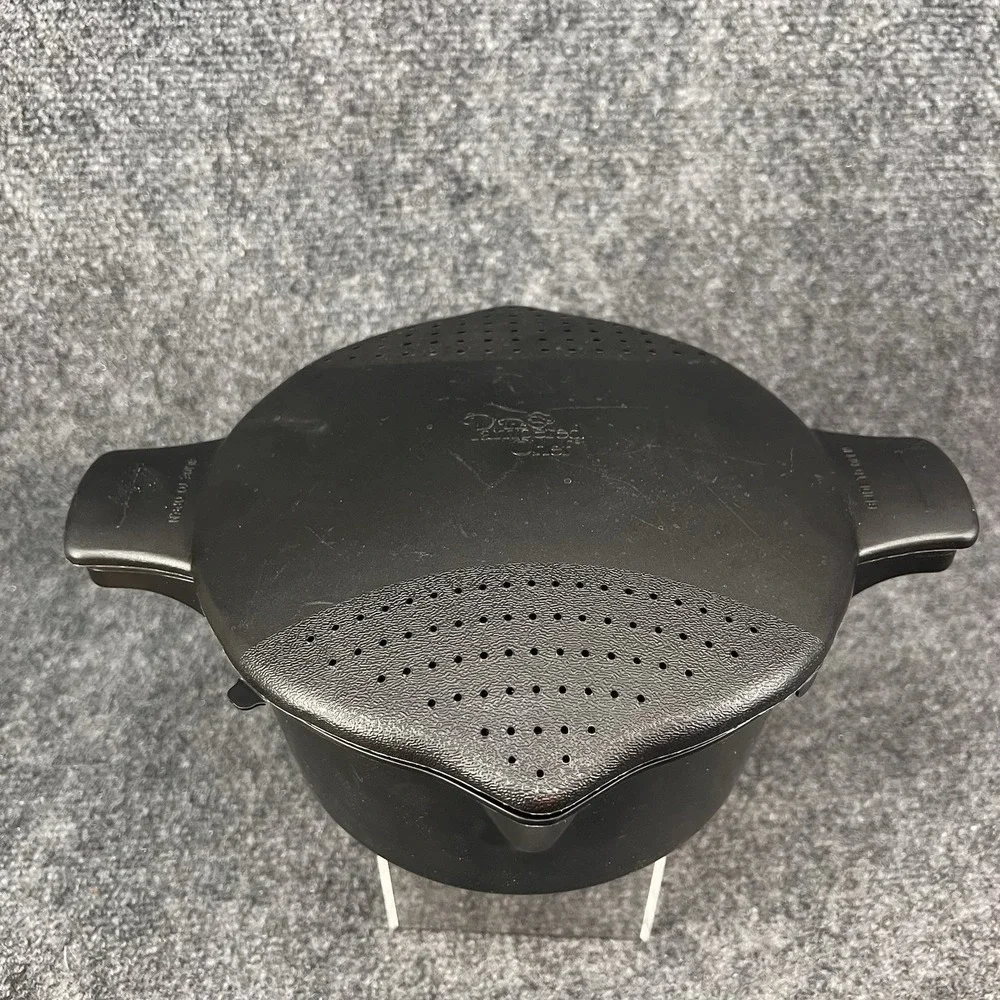Pampered Chef Black Micro Cooker Large Microwave Steamer Strainer 2 Quart 2778